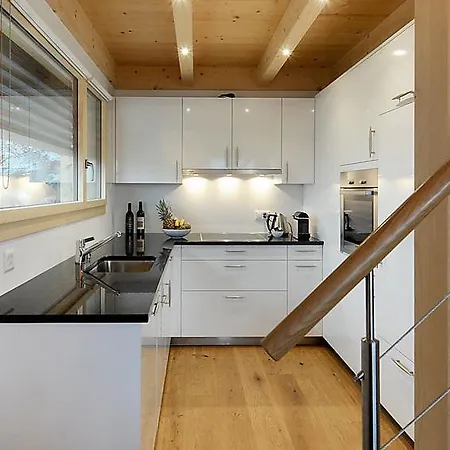 Apartment Sleeps 5 Wifi Giebel